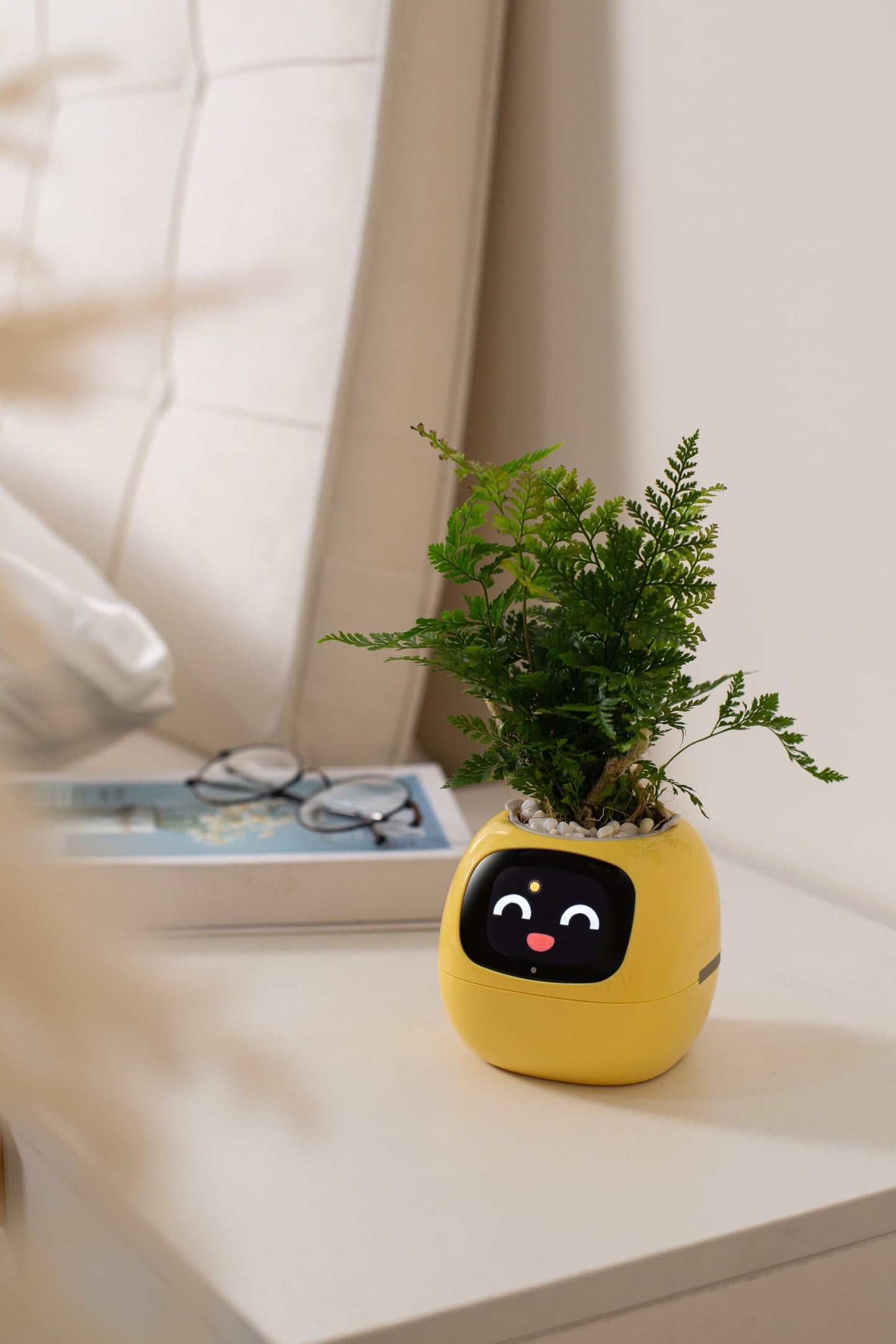 Plantagotchi AI Plant Pot with Expression - Smart Planter Robot Guidance on Plant Companion with Rich Gesture Interaction, Desk Setup Gift (Green)